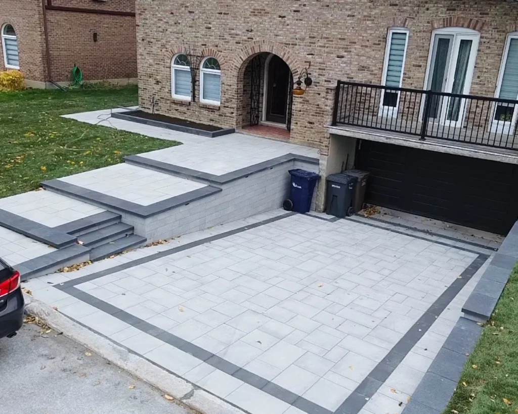 Construction de muret en pierre à Laval – aménagement extérieur durable